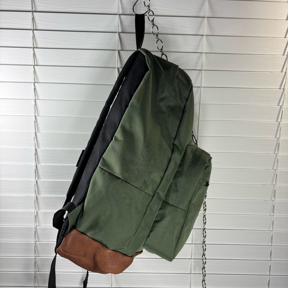 JanSport Backpack City View Shoulder Bag Cargo Green Laptop Sleeve Travel School - Picture 6 of 13
